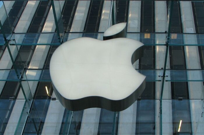 Apple купила израильскую компанию RealFace, разрабатывающую технологию распознавания лиц