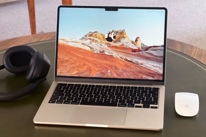 Apple отложила презентацию 12-дюймового MacBook Air