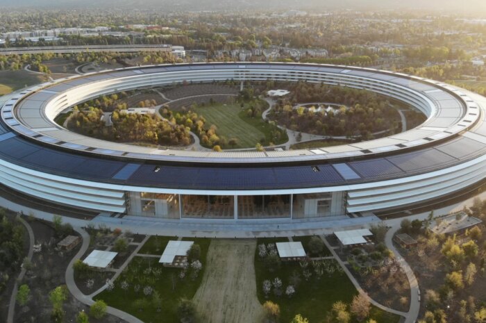 Apple покупает полупроводниковый завод в Калифорнии"