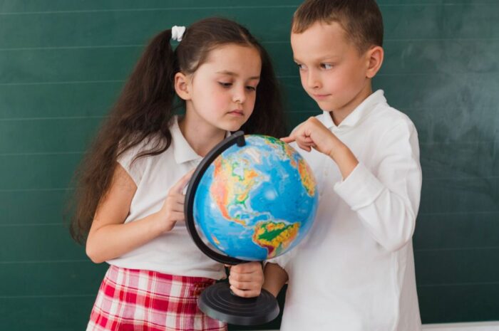 Девочки учатся намного лучше мальчиков — Факт