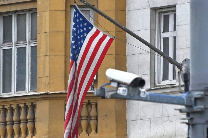 Дипломат РФ заявил о неудачных попытках США подорвать развитие России