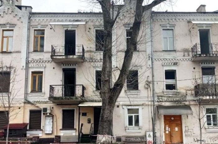 Ефремову компенсировали жилье в Киеве