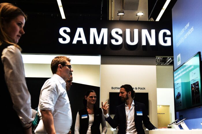 Экс-глава российского офиса не отставлен, но повышен — Samsung