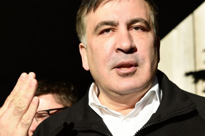 «Это издевательство»: Зеленский заговорил о судьбе Саакашвили