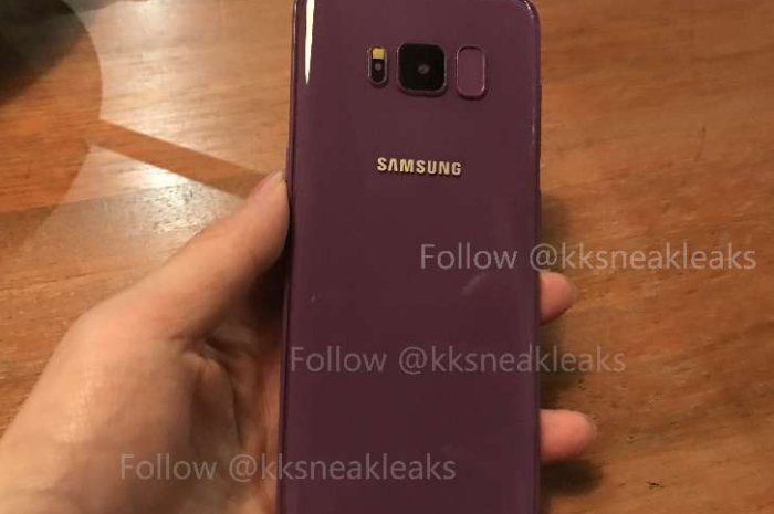 Фотогалерея дня: смартфон Samsung Galaxy S8 в пяти разных цветах, включая фиолетовый