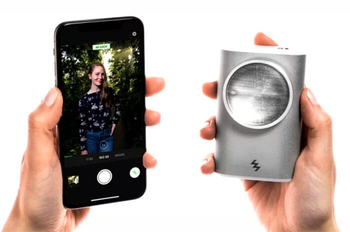 Fotopro FS-X1 — внешняя ксеноновая вспышка для смартфонов Apple iPhone