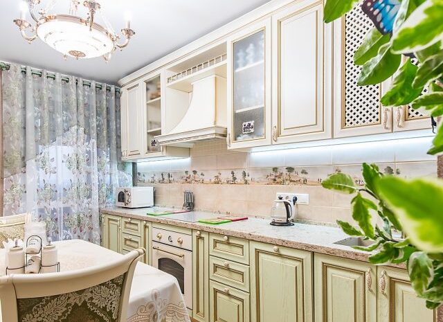 Где недорого купить кухонную мебель из ясеня?