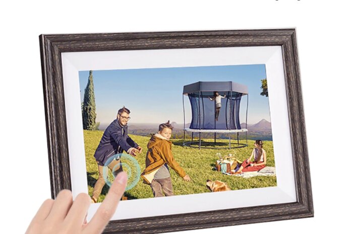 Gigazone, Gigabyte и E Ink представили беспроводную цифровую фоторамку с автономным питанием