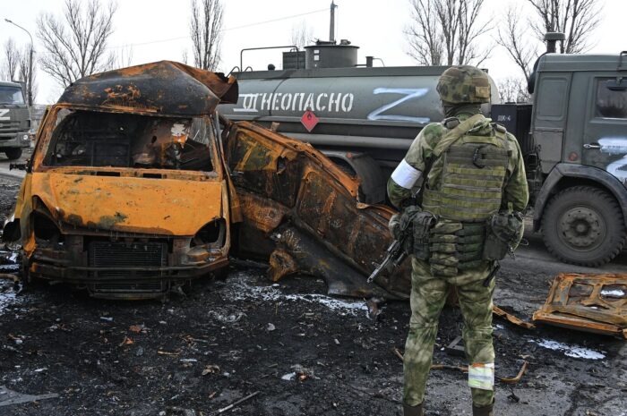 Глава поселка Любимовка на левом берегу Днепра погиб при подрыве автомобиля