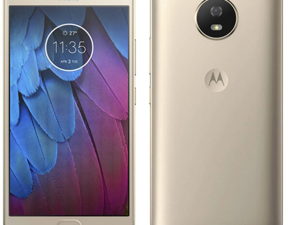 Качественное изображение позволяет оценить дизайн смартфон Moto G5S в цельнометаллическом корпусе