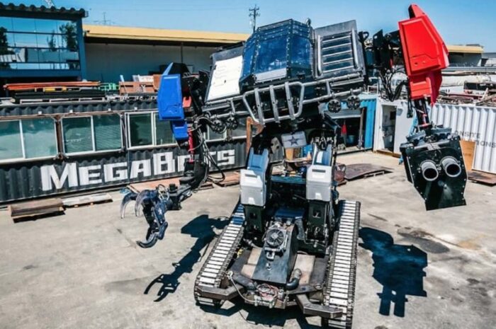 MegaBots представила полностью готового к поединку боевого робота