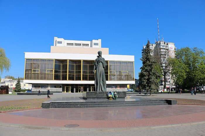 Мэрию просят остановить застройку в центре Луцка
