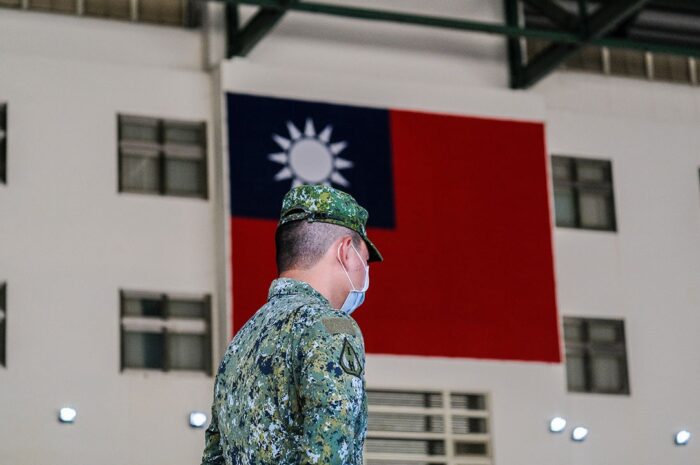 Минобороны Тайваня сообщило о приближении к острову 39 самолетов армии Китая