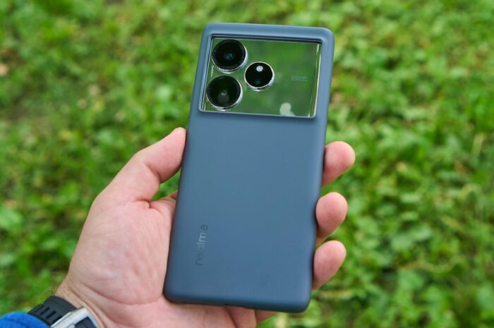 Модульные панели Moto Mods для смартфонов Moto Z выходят в России