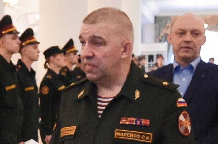На экс-генерала Росгвардии возбудили дело