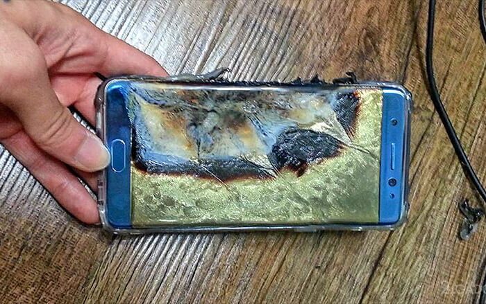 Названа причина возгорания аккумуляторов смартфонов Samsung Galaxy Note7