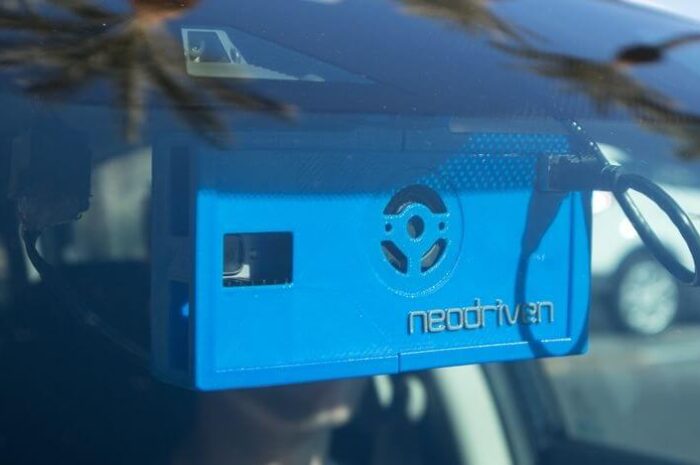 Neodriven: автопилот CommaOne цветёт и пахнет