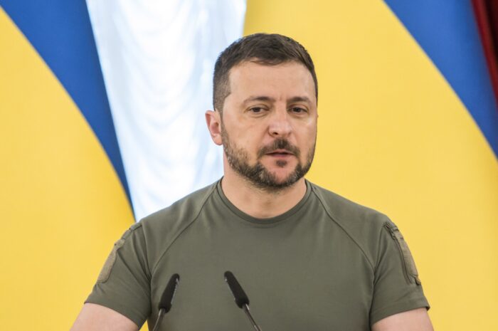 Нидерланды потребовали лишить Украину финансовой помощи от Евросоюза – СМИ — А украинцев права «свободно перемещаться и работать»