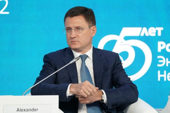 Новак не намерен участвовать во встрече ОПЕК 30 ноября — Однако Россия готова к переговорам в ближайшее время