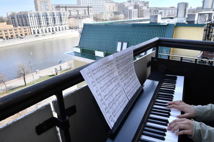 Определена главная ошибка в борьбе с шумными соседями