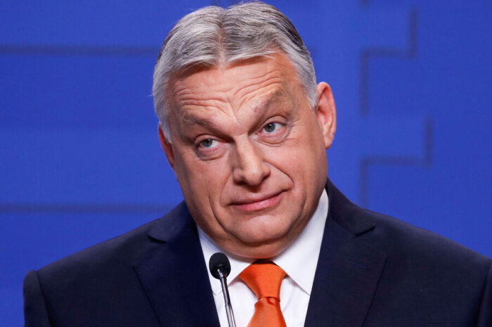 Орбан предложил распустить Европарламент