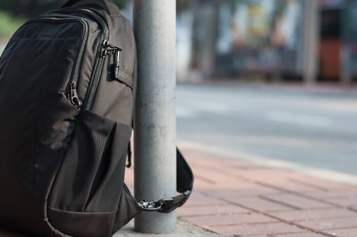 Pacsafe — лучшие рюкзаки и сумки с защитой от воров