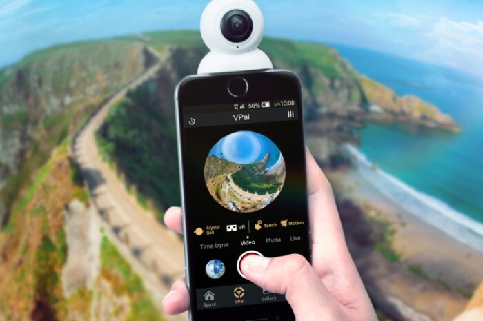 Панорамная камера VRCam X2 рассчитана на работу с iPhone"