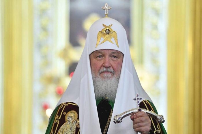 Патриарх Кирилл обеспокоился притоком мигрантов в Россию