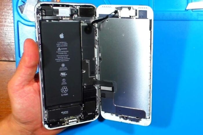 Первый iPhone 7 Plus разобрали на видео