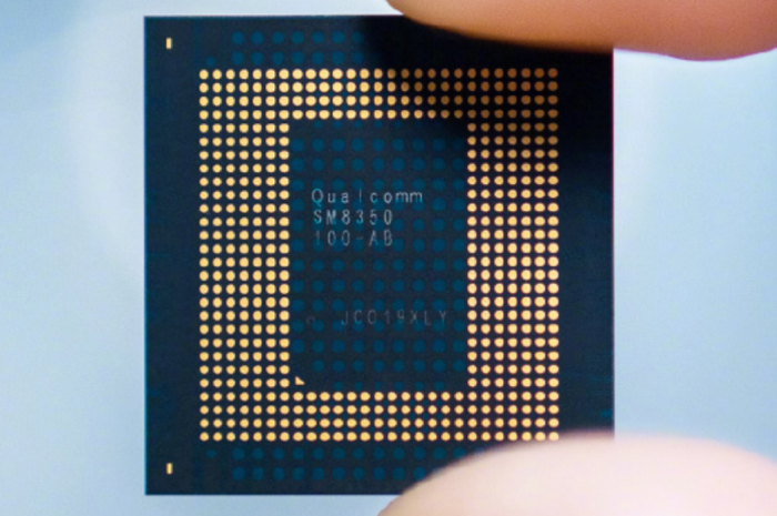 По подсчетам Strategy Analytics, в первом полугодии рынок процессоров для смартфонов вырос на 3%