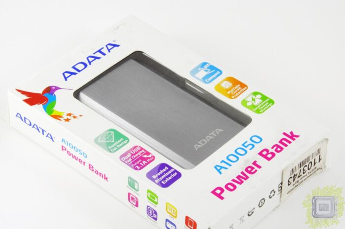 Портативный аккумулятор Adata X7000, напоминающий смартфон, может заряжать два устройства одновременно