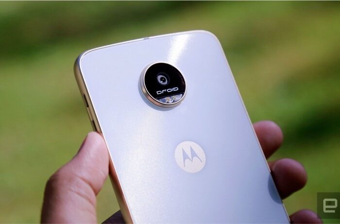 Представлен смартфон Moto Z Play: поддержка модулей MotoMods, стоимость $400 и рекордная автономность