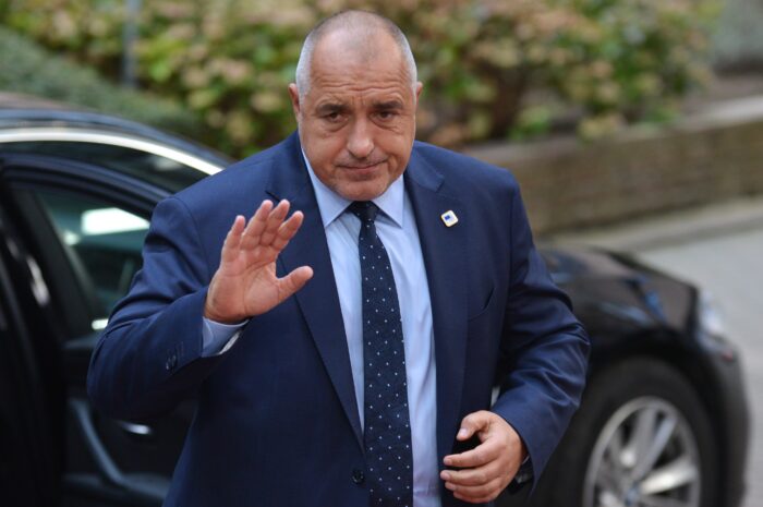 Премьер-министр Болгарии подал в отставку — Из-за поражения кандидата его партии на выборах президента