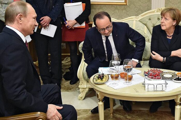Путин встретился с Олландом — Обсудили Сирию и Украину