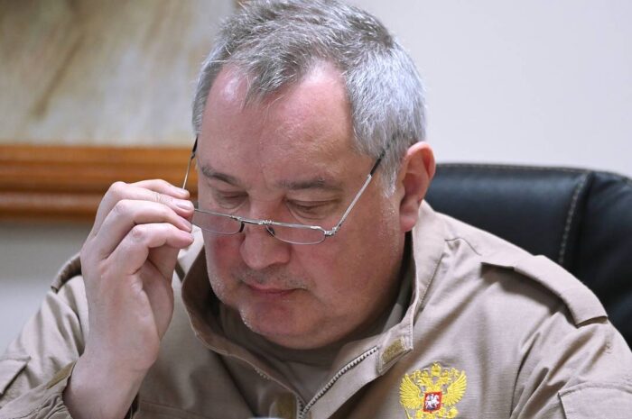 Раненого Рогозина не получилось отправить в Москву