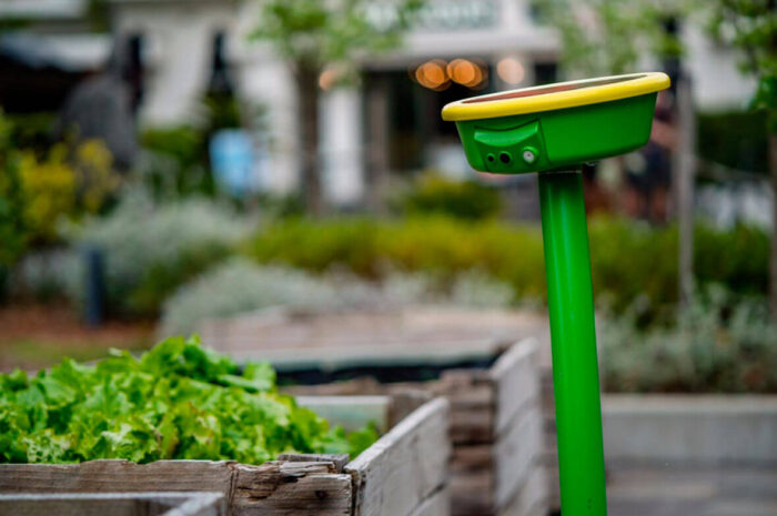 Робот-лейка GardenSpace на солнечных батареях позаботится о саде