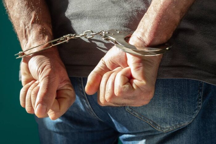 Россиянина осудили за попытку передать секретные сведения Украине