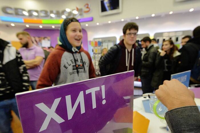 Samsung возвращается в «Связной»