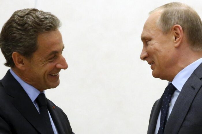 Саркози недоволен отменой визита Путина во Францию — Хотя и у него есть разногласия с российским лидером