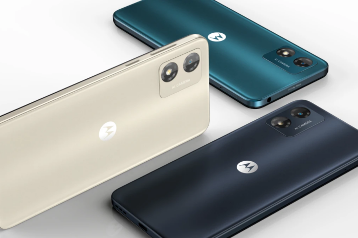 Смартфон Moto E третьего поколения стал самым крупным в серии