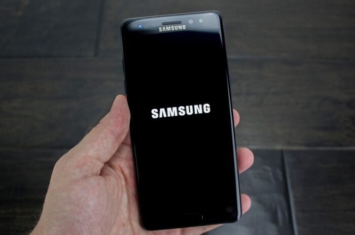 Смартфон Samsung Galaxy C получит двойную камеру раньше Galaxy Note 8