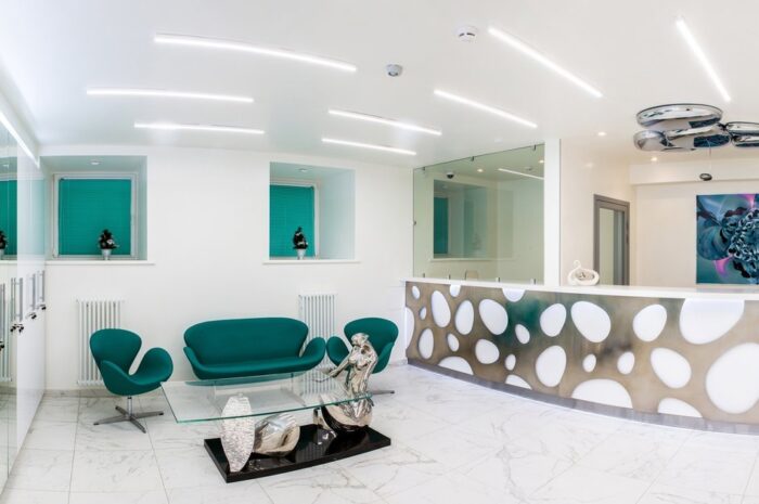 Современный медицинский центр