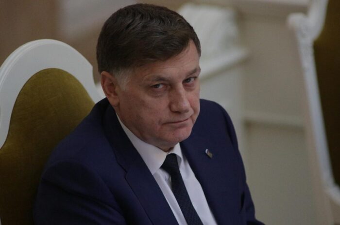 Спикер предыдущего созыва ЗакСа Вячеслав Макаров получил в округе 71,8% голосов — Это самый крупный результат по одномандатникам в парламенте Петербурга