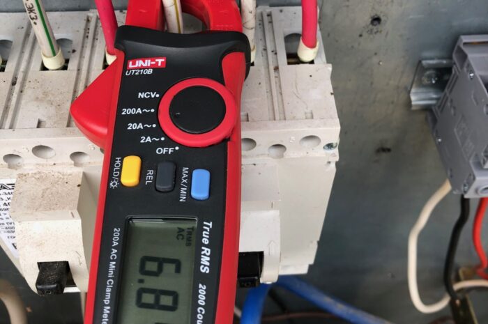 Стабилизатор решит проблему со скачками напряжения