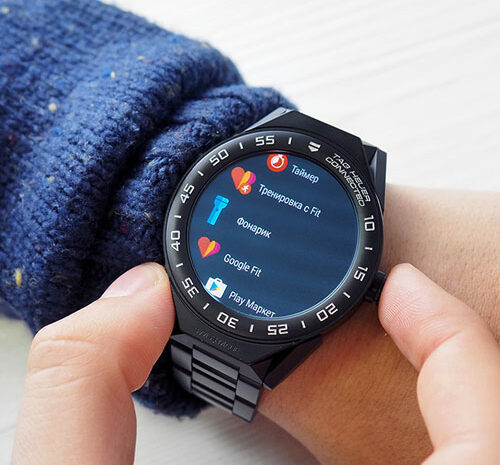 TAG Heuer представила модульные часы Connected Modular 45 на базе Android Wear 2.0