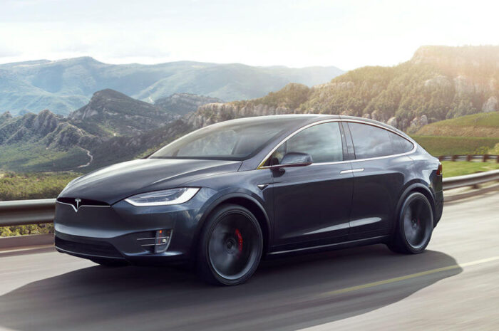 Tesla признала работу автопилота в момент смертельной аварии Model X"