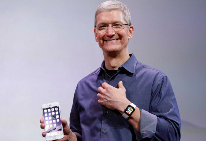 Тим Кук: Поставки смарт-часов iWatch начнем в апреле