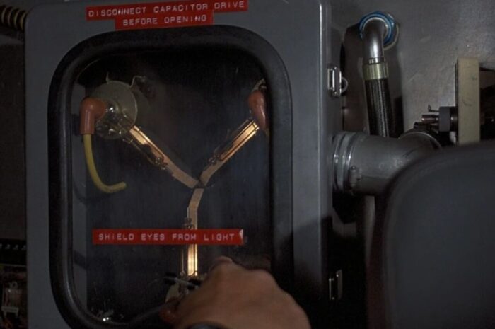 Ученые создали конденсатор потока. Но для путешествий во времени его использовать не получится