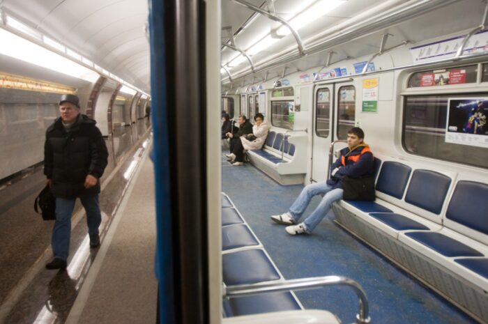 В марте петербургский метрополитен испытает новые вагоны