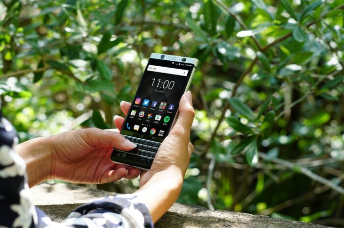 В Великобритании стартовали продажи BlackBerry KeyOne